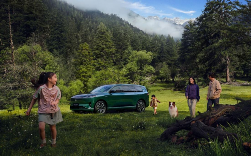 20 万级三代同游不局促！2026 款东风奕派 eπ008 六座 SUV，第三排空间够宽敞，全家出行超自在